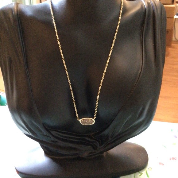 Kendra Scott Elisa Necklace Gold Black Drusy Pendant – Classic Sparkle! - Picture 4 of 6